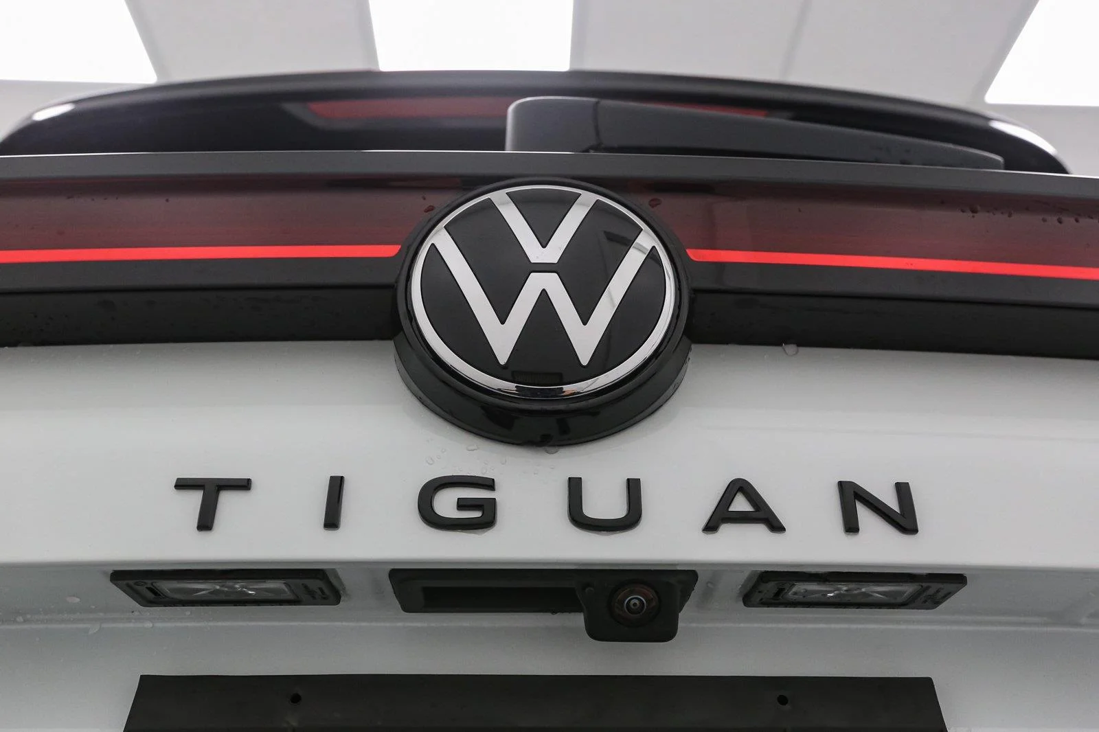 New 2026 Opal White Pearl Volkswagen SE R-Line Black image 13
