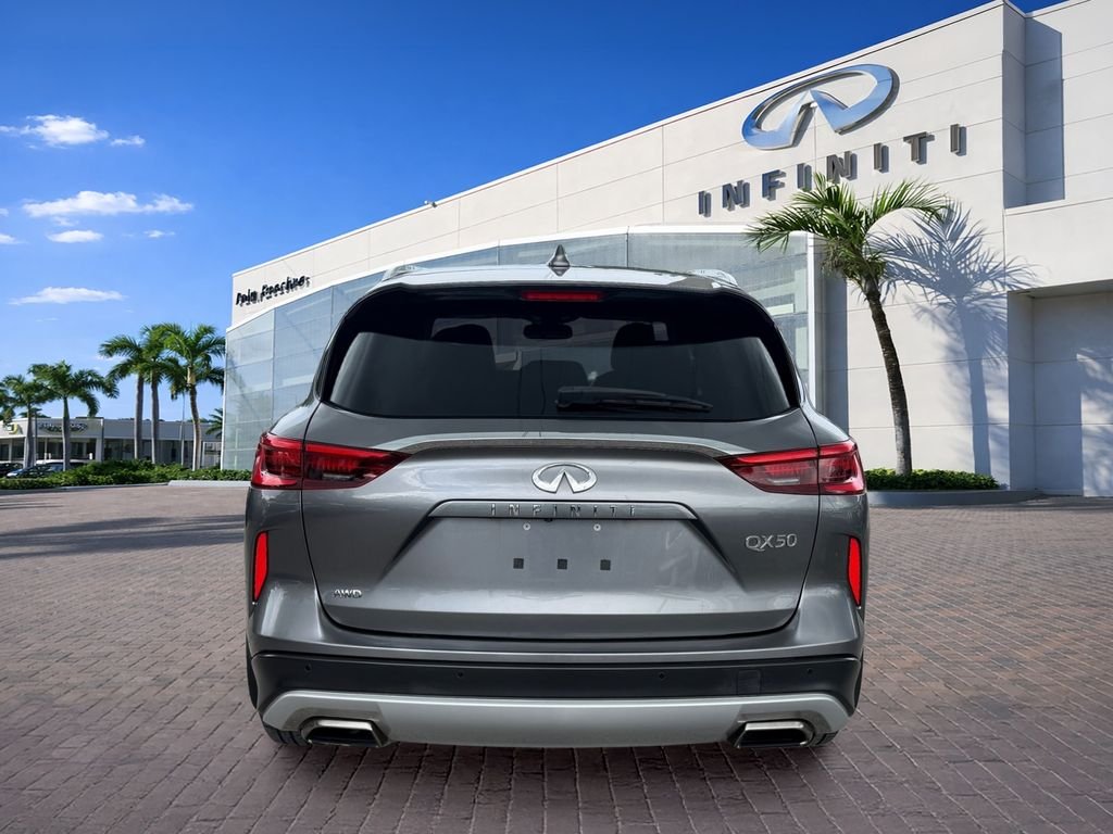 Used 2019 Gray INFINITI ESSENTIAL image 6