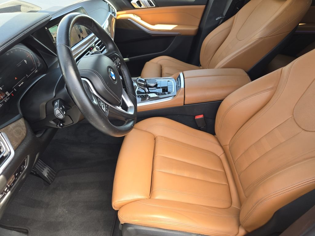 Used 2021 Blue BMW xDrive40i image 14