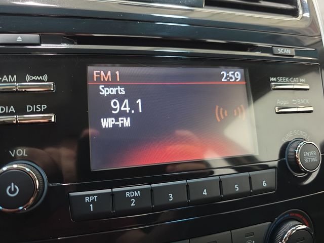 Used 2015 Blue Nissan 2.5 S image 20