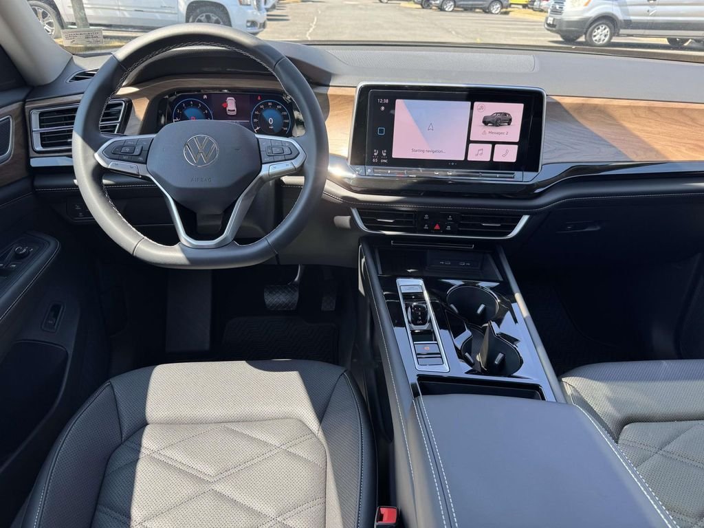 2026 Volkswagen Atlas SE w/Tech - Photo 16