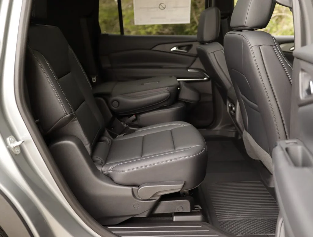 New 2026 Sterling Gray Metallic Chevrolet LT image 33