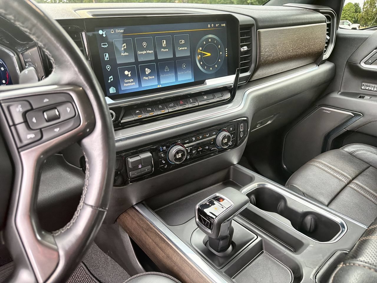 Used 2024 Iridescent Pearl Tricoat Chevrolet High Country image 11