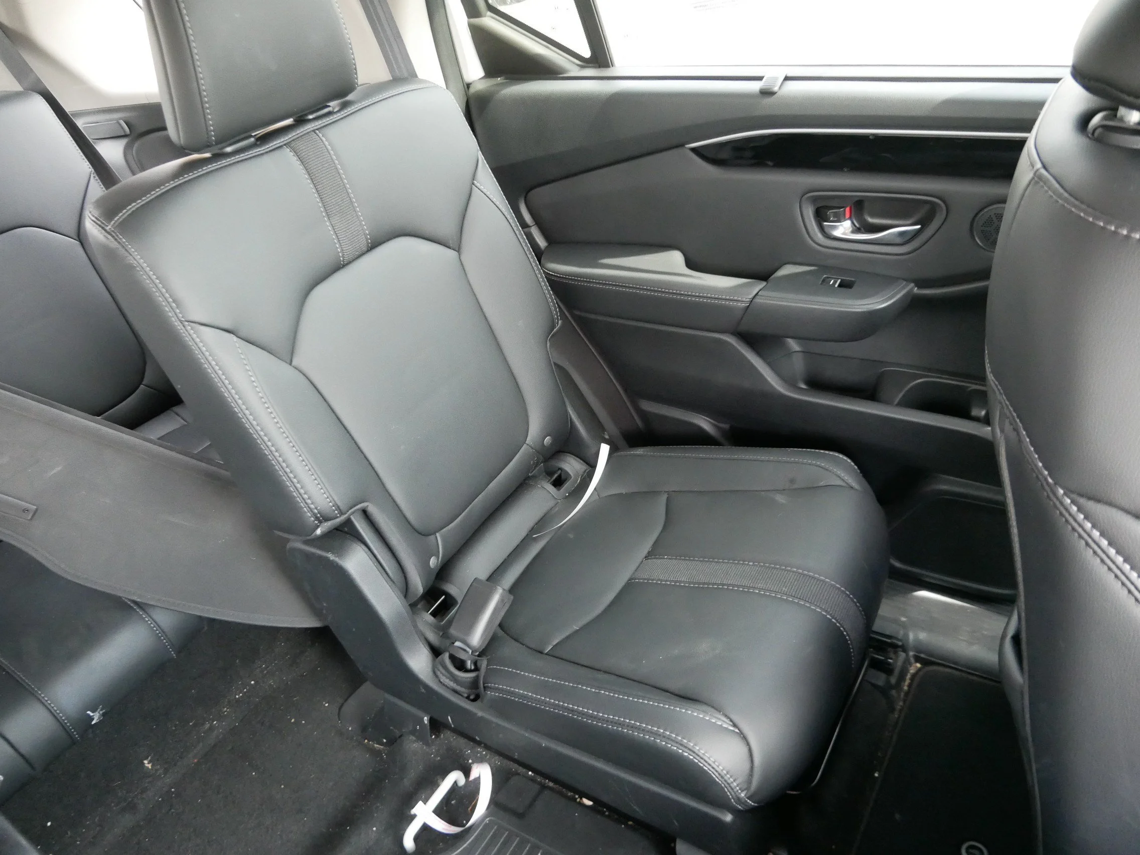 Used 2023 Platinum White Pearl Honda EX-L 8 Passenger image 14