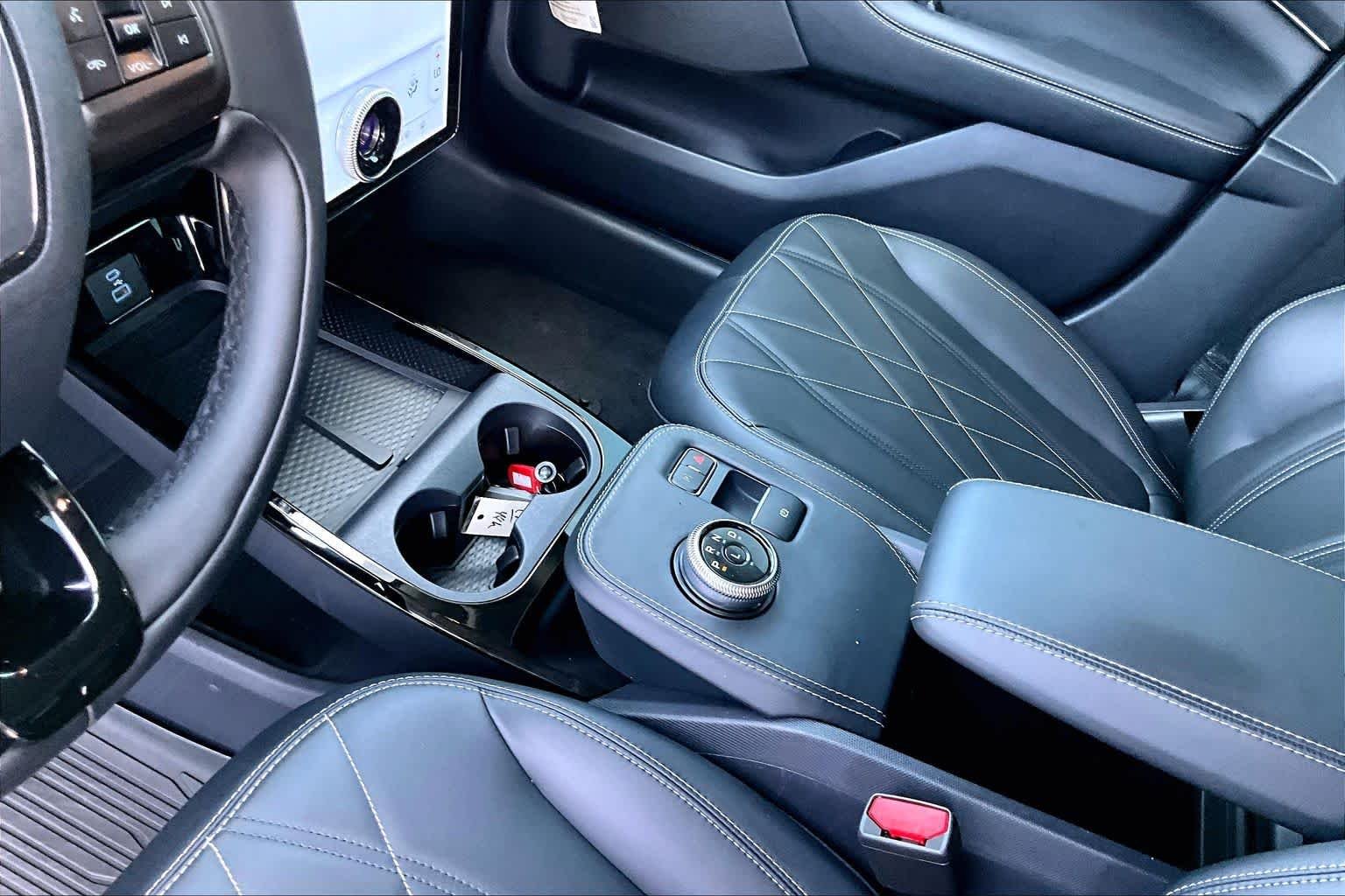 Certified Used 2023 Vapor Blue Metallic Ford Select image 16