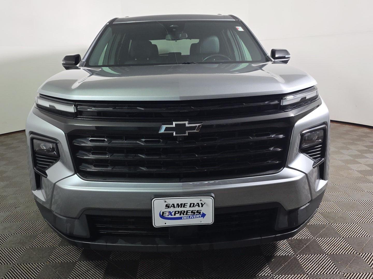 Used 2024 Sterling Gray Metallic Chevrolet AWD LT image 7