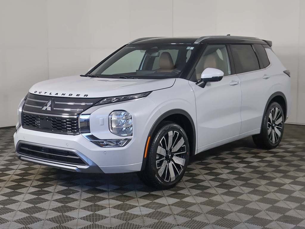 New 2026 White Mitsubishi SEL image 14