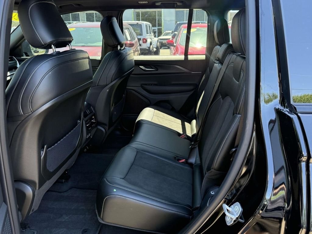 Used 2025 Black Jeep Altitude X image 14