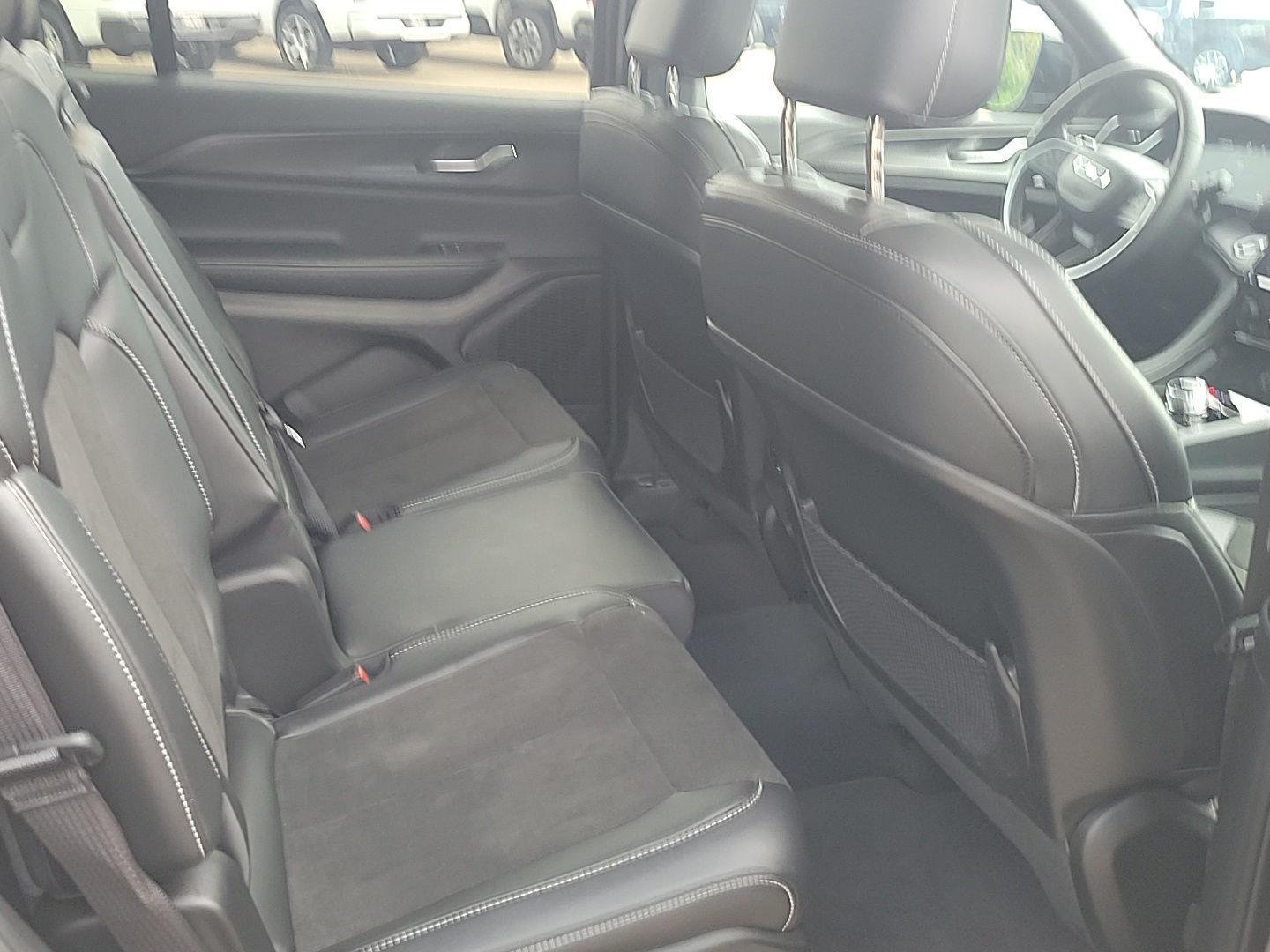 Used 2025 Baltic Gray Metallic Clearcoat Jeep Altitude X image 20