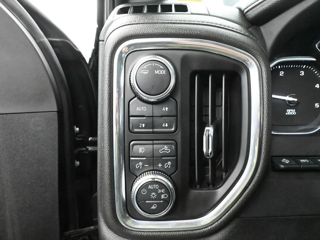 Used 2023 Black GMC Denali image 37