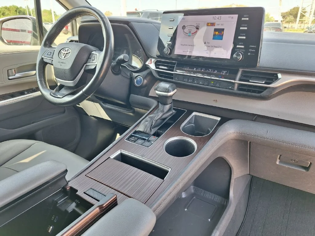 Used 2023 Beige Toyota XLE image 25