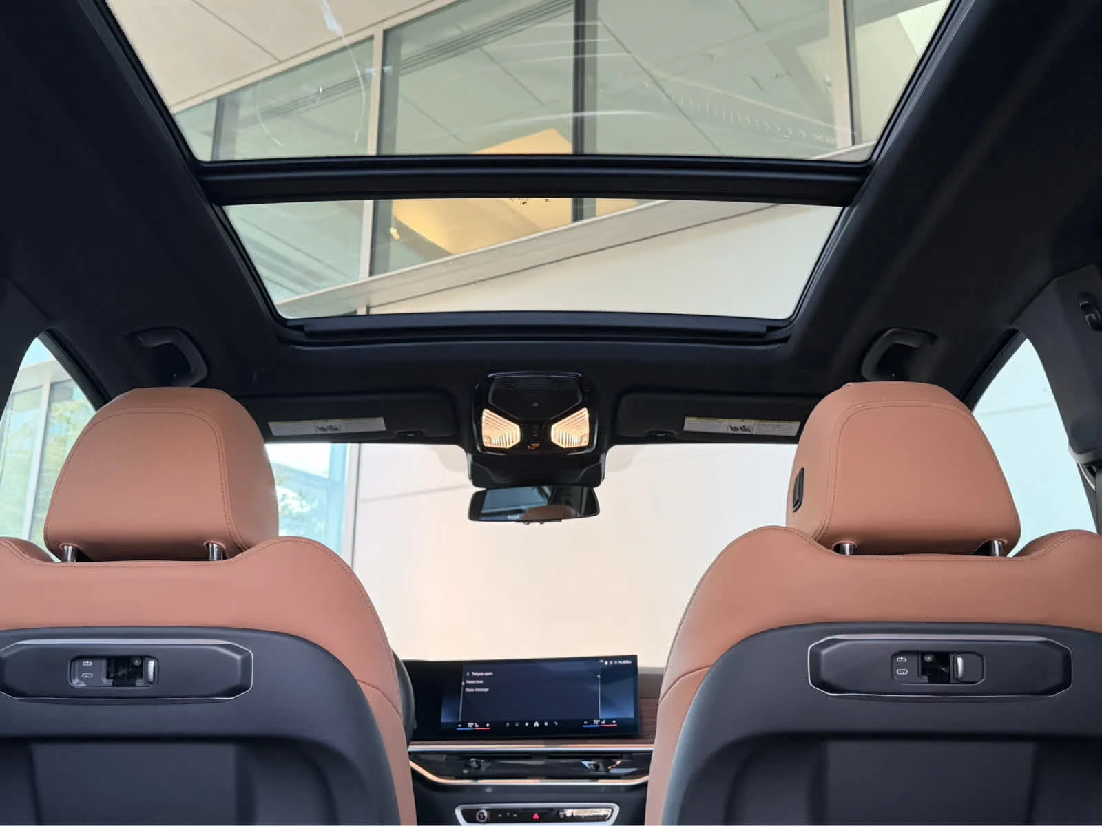 Used 2026  BMW sDrive40i image 30