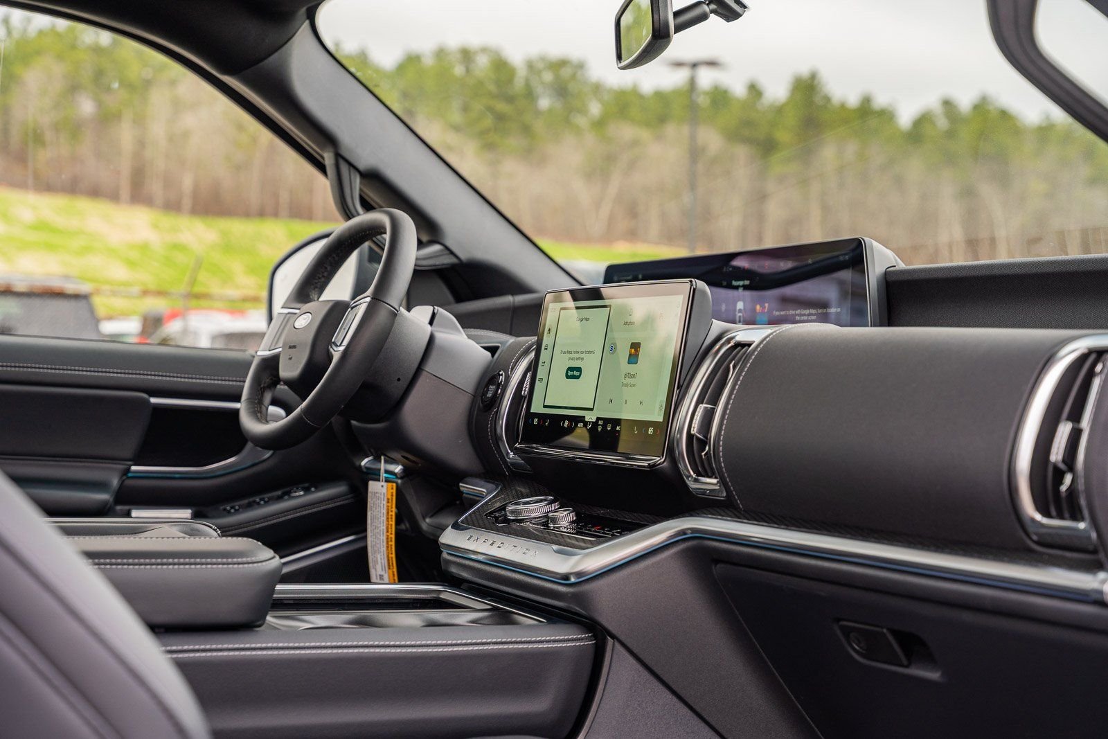 New 2026 Dark Matter Gray Metallic Ford MAX Platinum® image 19
