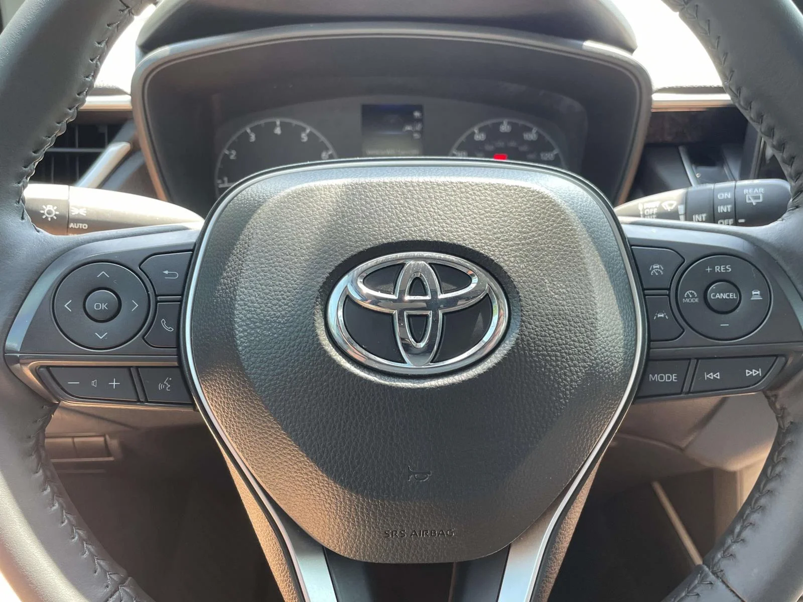 Used 2024 Sonic Silver Toyota LE 2WD (Natl) image 18