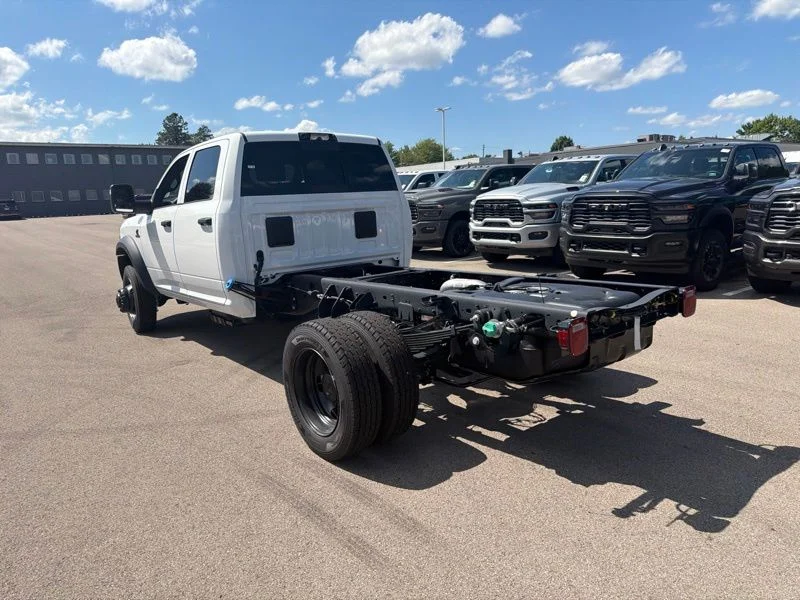New 2026 Bright White Clearcoat RAM Tradesman image 5
