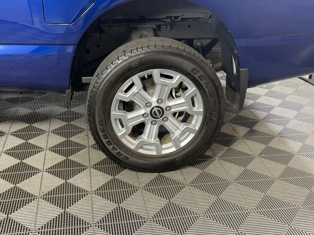 2024 Nissan Titan XD SV - Photo 12