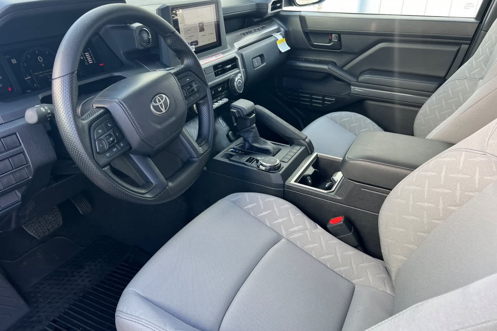 2026 Toyota Tacoma SR5 - Photo 10