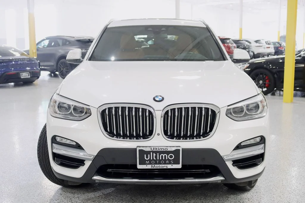 Used 2019 White BMW xDrive30i image 8