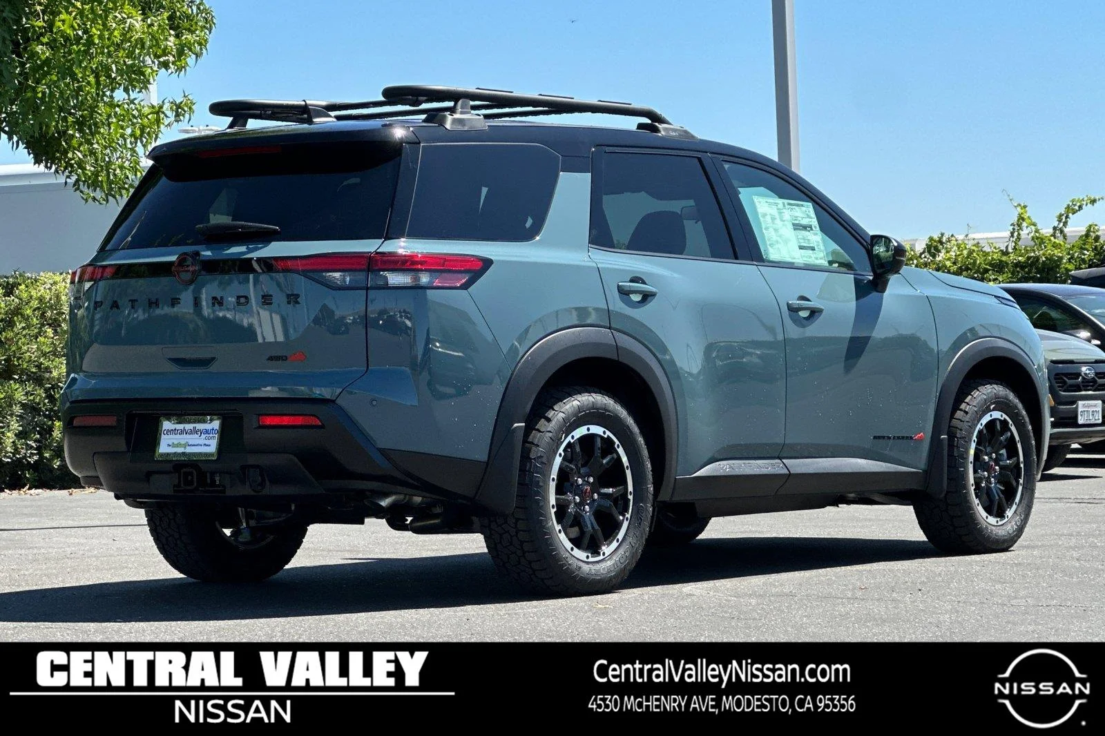New 2026 Baltic Teal Pearl / Super Black Two-tone Nissan Rock Creek® image 4