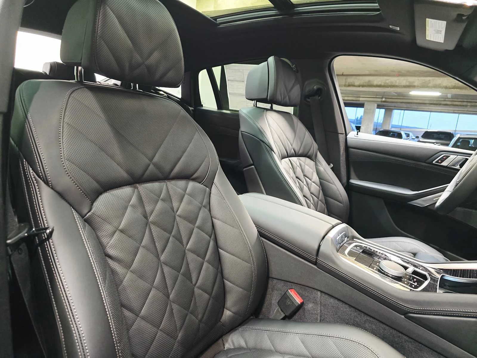 New 2026 Carbon Black Metallic BMW xDrive40i image 26
