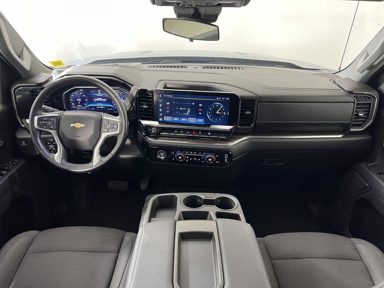 Used 2024 Lakeshore Blue Metallic Chevrolet LT image 21