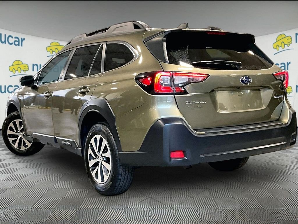 Used 2023 Brown Subaru Premium image 4