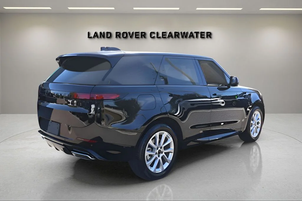 New 2026 Santorini Black Land Rover Dynamic SE image 5