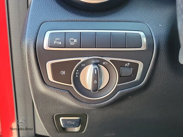 Used 2019  Mercedes-Benz GLC 300 Coupe image 32
