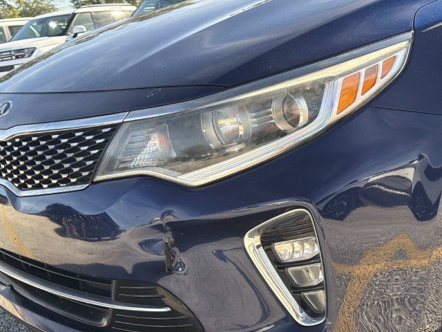 2018 Kia Optima S - Photo 10