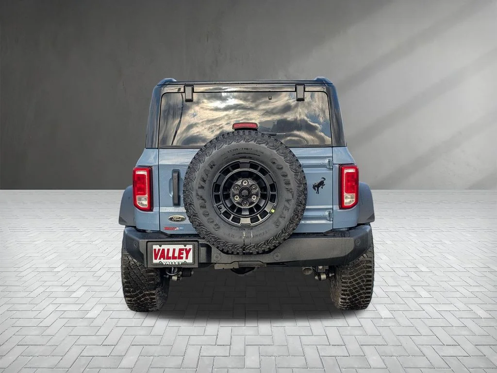 New 2025 Azure Gray Metallic Tri-Coat Ford Big Bend® image 8