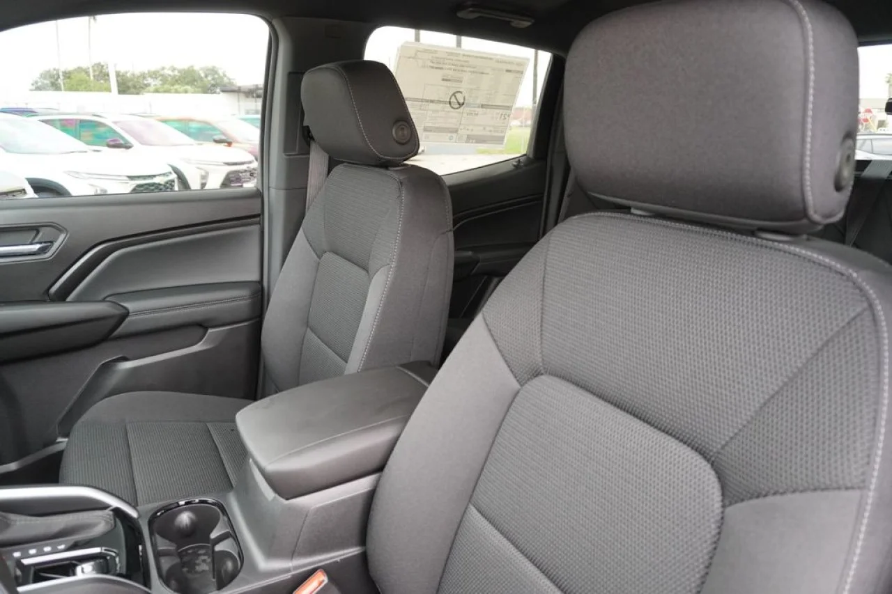 2026 Chevrolet Colorado LT - Photo 22
