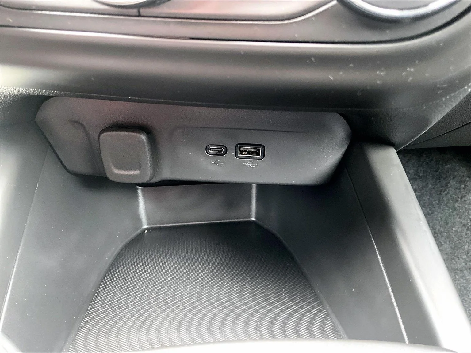 Used 2024 Red Chevrolet LS image 32