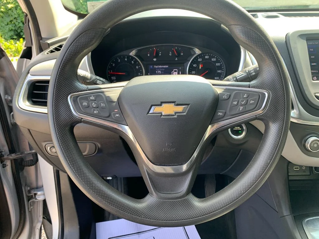 Used 2021 Silver Chevrolet LT image 27