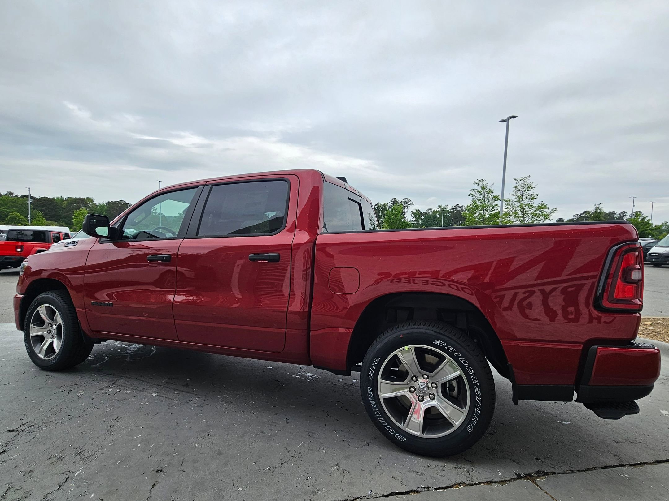 New 2026 Molten Red Pearl-Coat Exterior Paint RAM Express image 5