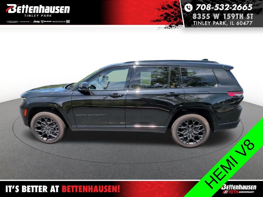 Used 2024 Diamond Black Jeep Summit image 9