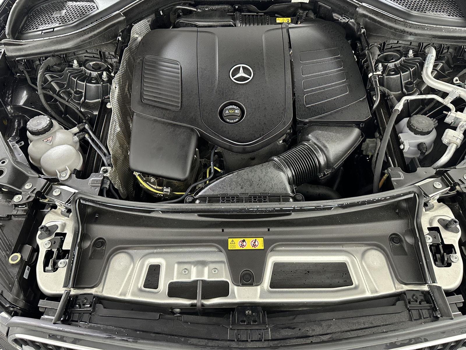 Used 2026  Mercedes-Benz GLC 300 image 38