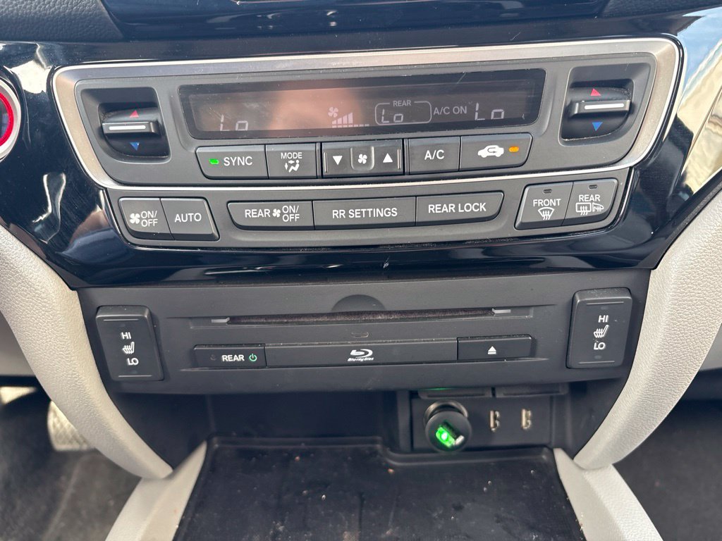 Used 2016 Blue Honda Touring image 23