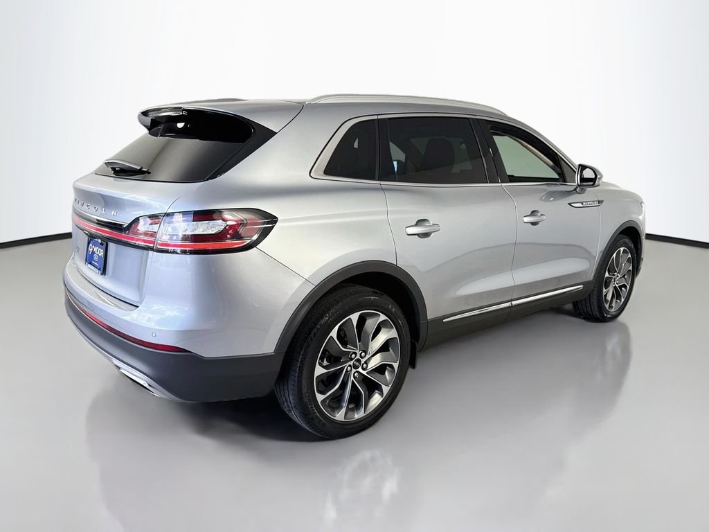 Used 2022 Silver Radiance Metallic Clearcoat Lincoln Reserve image 12