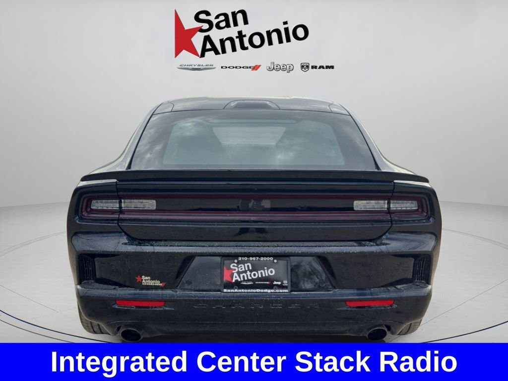 New 2026 Diamond Black Crystal Pearlcoat Dodge R/T Scat Pack image 8