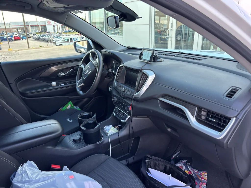 Used 2024 Summit White GMC SLE image 8