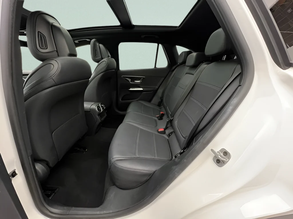 2024 Mercedes-Benz GLC GLC 300 - Photo 31