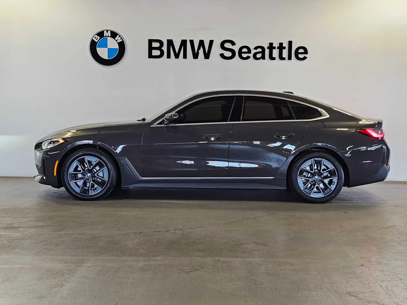 Certified Used 2023 Dravit Grey Metallic BMW eDrive35 image 3