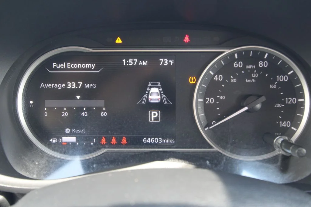 Used 2024 Silver Nissan 1.6 SR image 40
