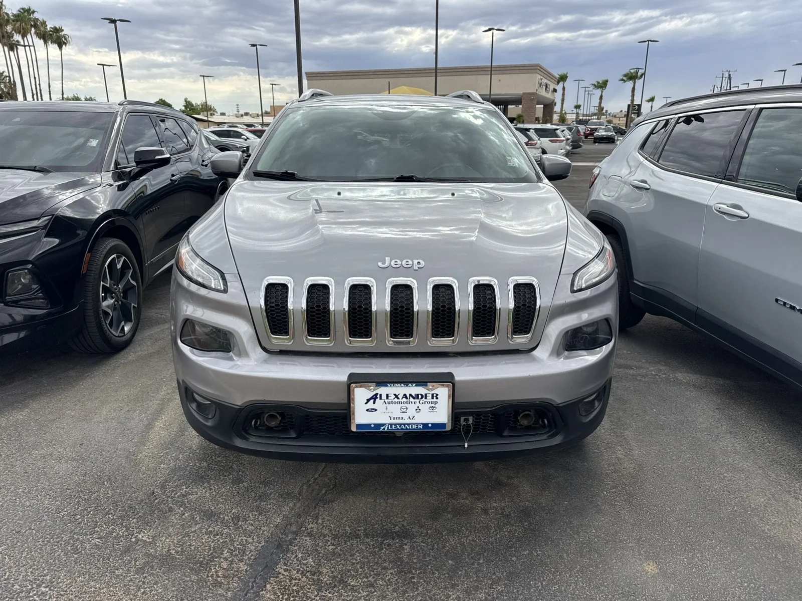 Used 2017 Jeep Cherokee Latitude with VIN 1C4PJMCS1HW506302 for sale in Yuma, AZ