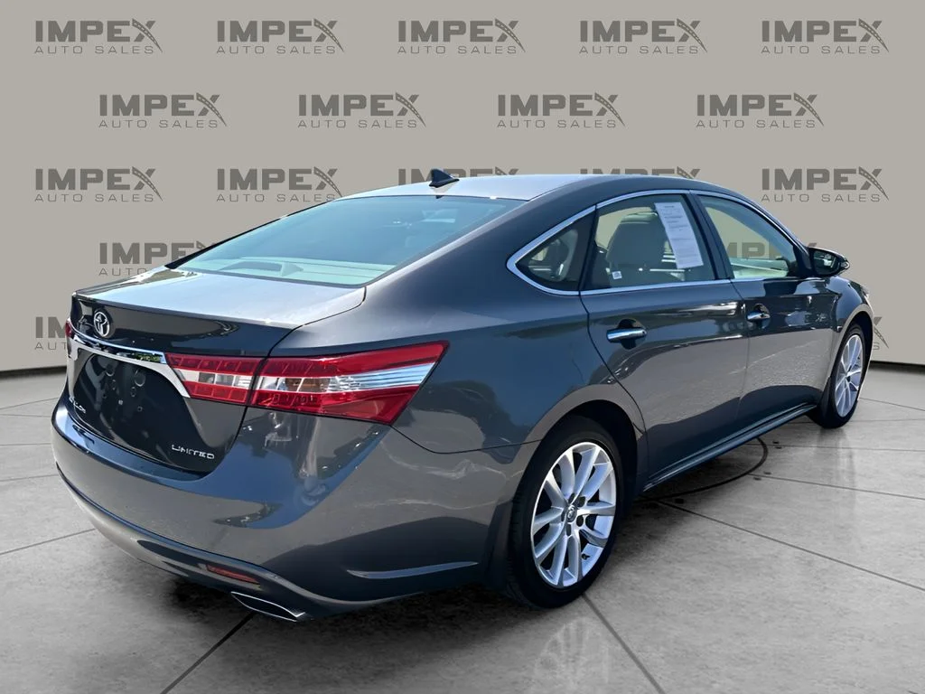 Used 2014 Gray Toyota Limited image 3