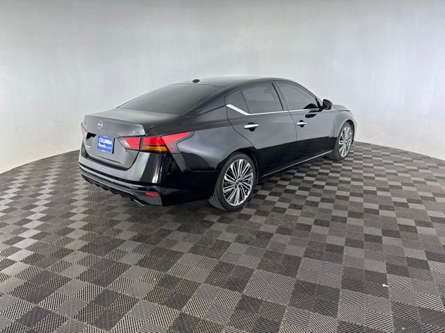 Used 2023 Black Nissan 2.5 SL image 5