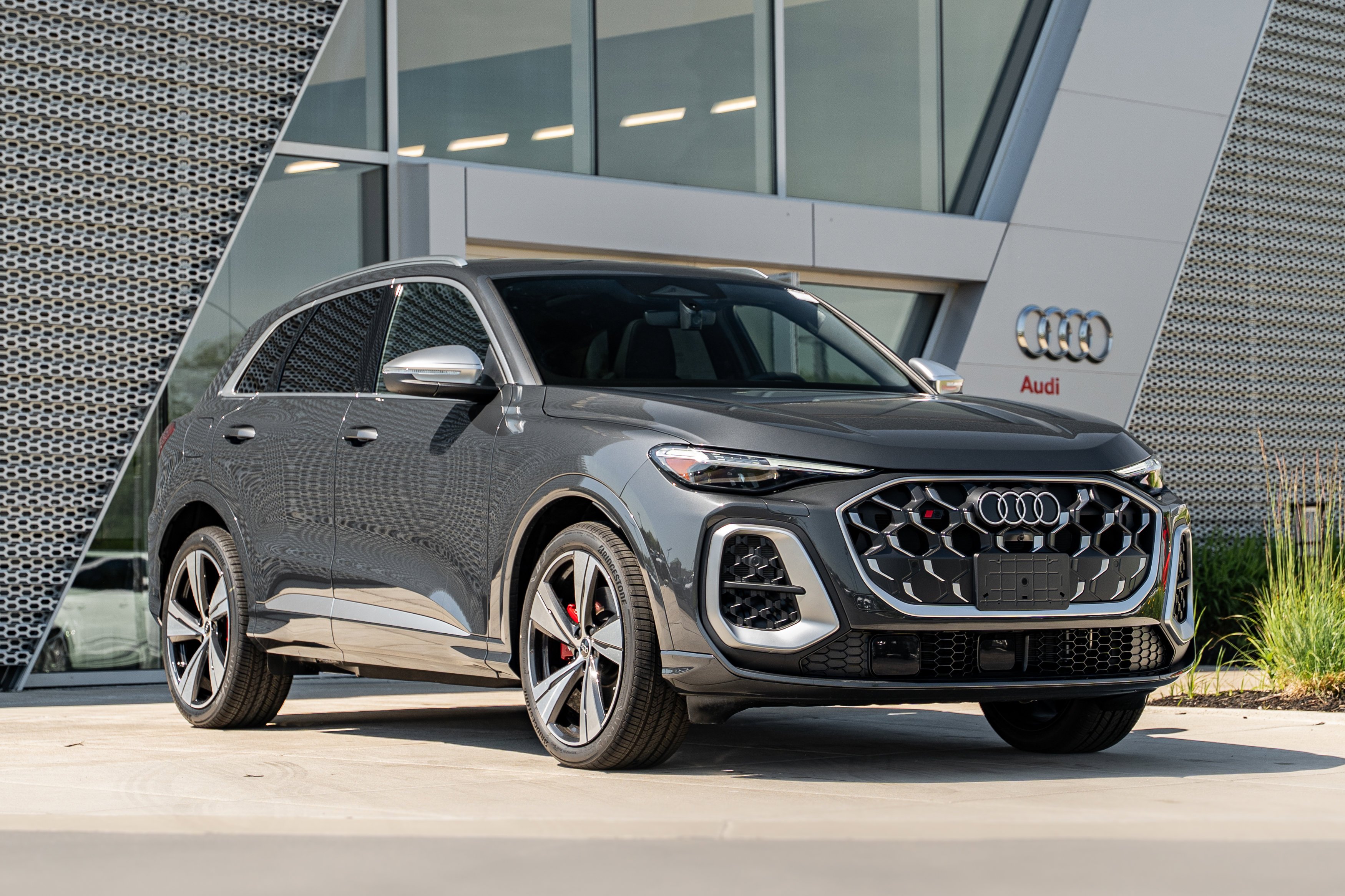 2026 Audi SQ5 Premium Plus quattro's photo