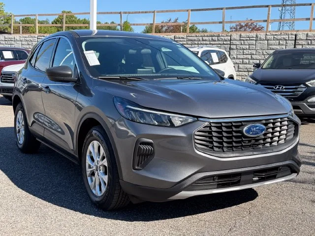 Used 2024 Gray Metallic Ford Active image 7