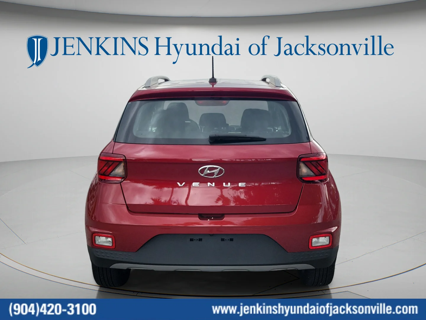 Used 2025 Ultimate Red Hyundai SEL image 4