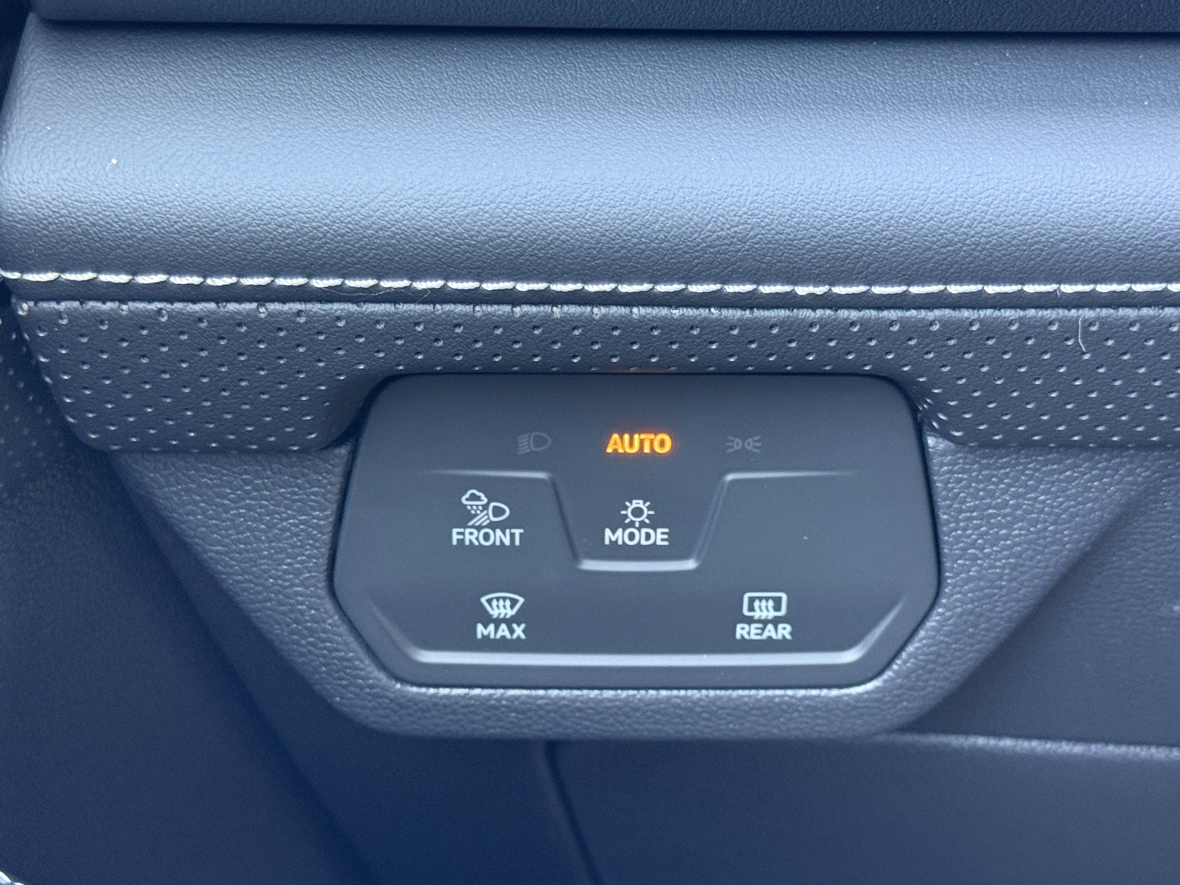 2026 Volkswagen Atlas Cross Sport SEL - Photo 35